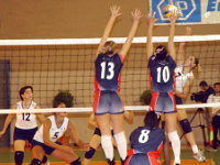 Das Damen-Volleyball-Team der Trkei ist bei der EM noch im Rennen