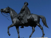 Atatrk Denkmal (hier in Ankara)