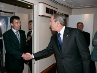 Anders Fogh Rasmussen (hier mit US-Prsident Bush)